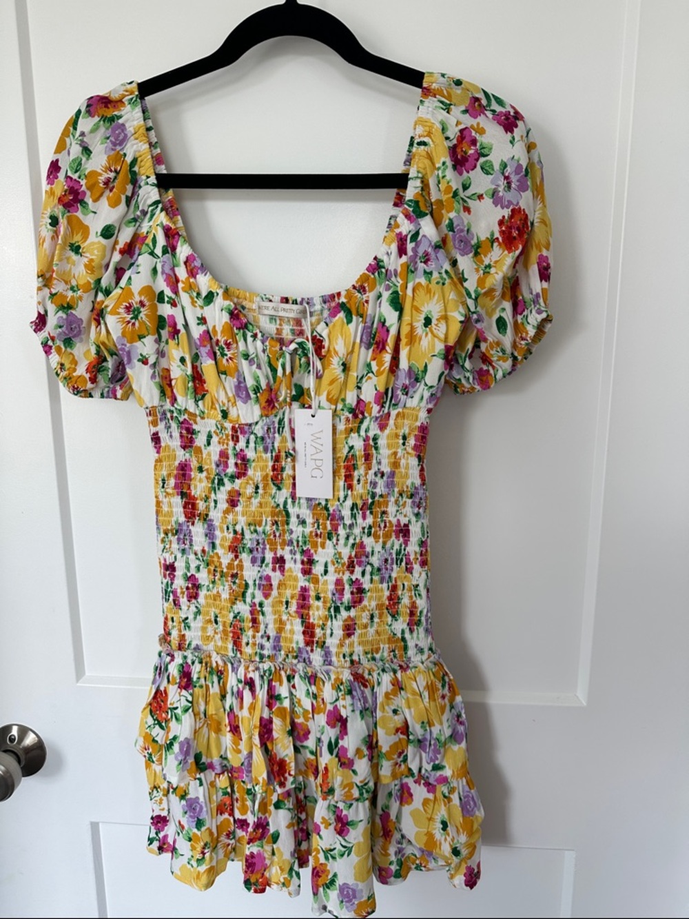 NWT Mixology /W.A.P.G Floral Smocked Mini Dress - Yellow Multicolor Size Large
